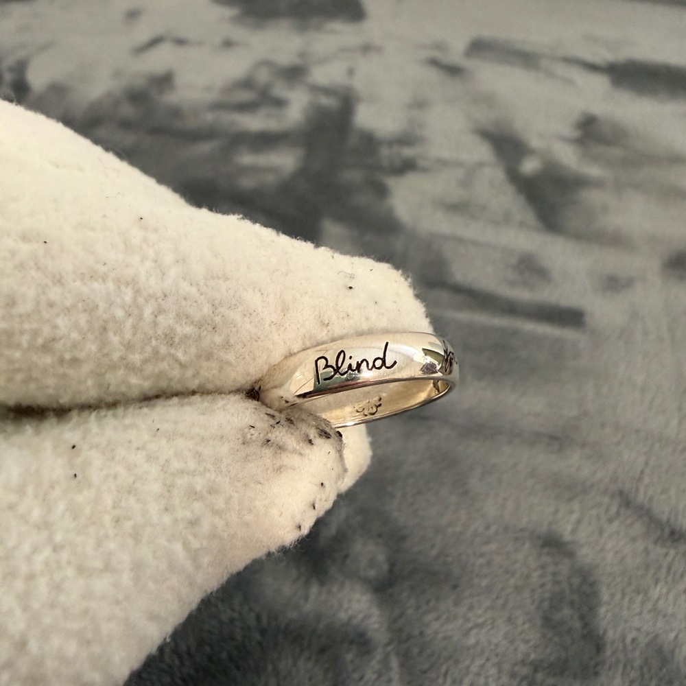Brand New Gucci Blind for Love Sterling Silver 925 Ring Size 25 (US 11) - Picture 8 of 10